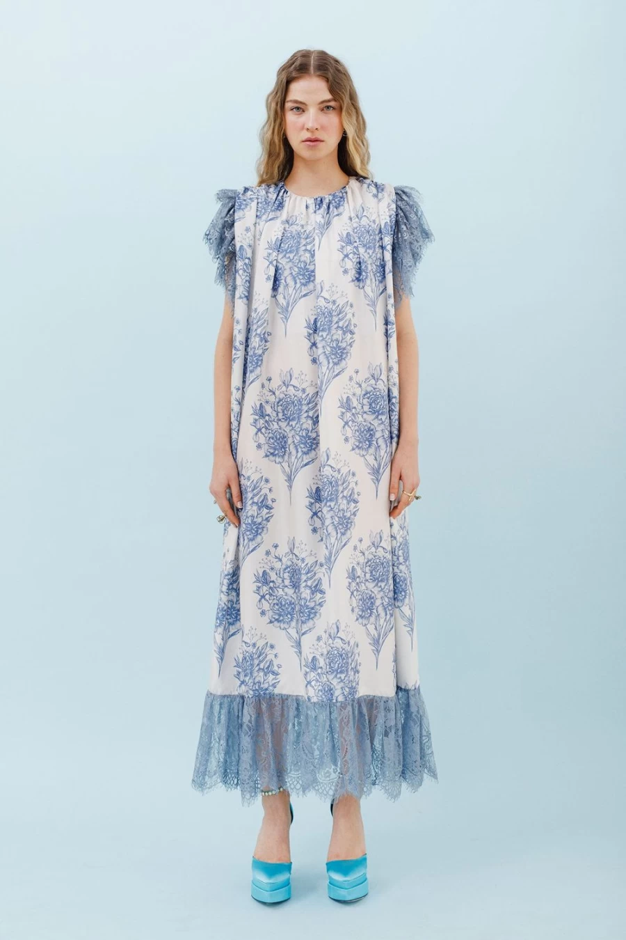 Isla & White Audre Women's Fashion Collection