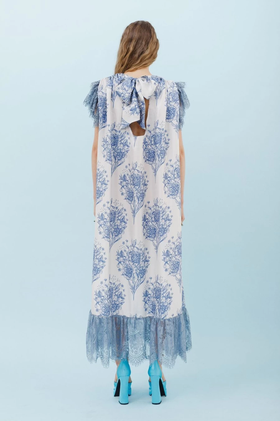 Isla & White Audre Women's Fashion Collection