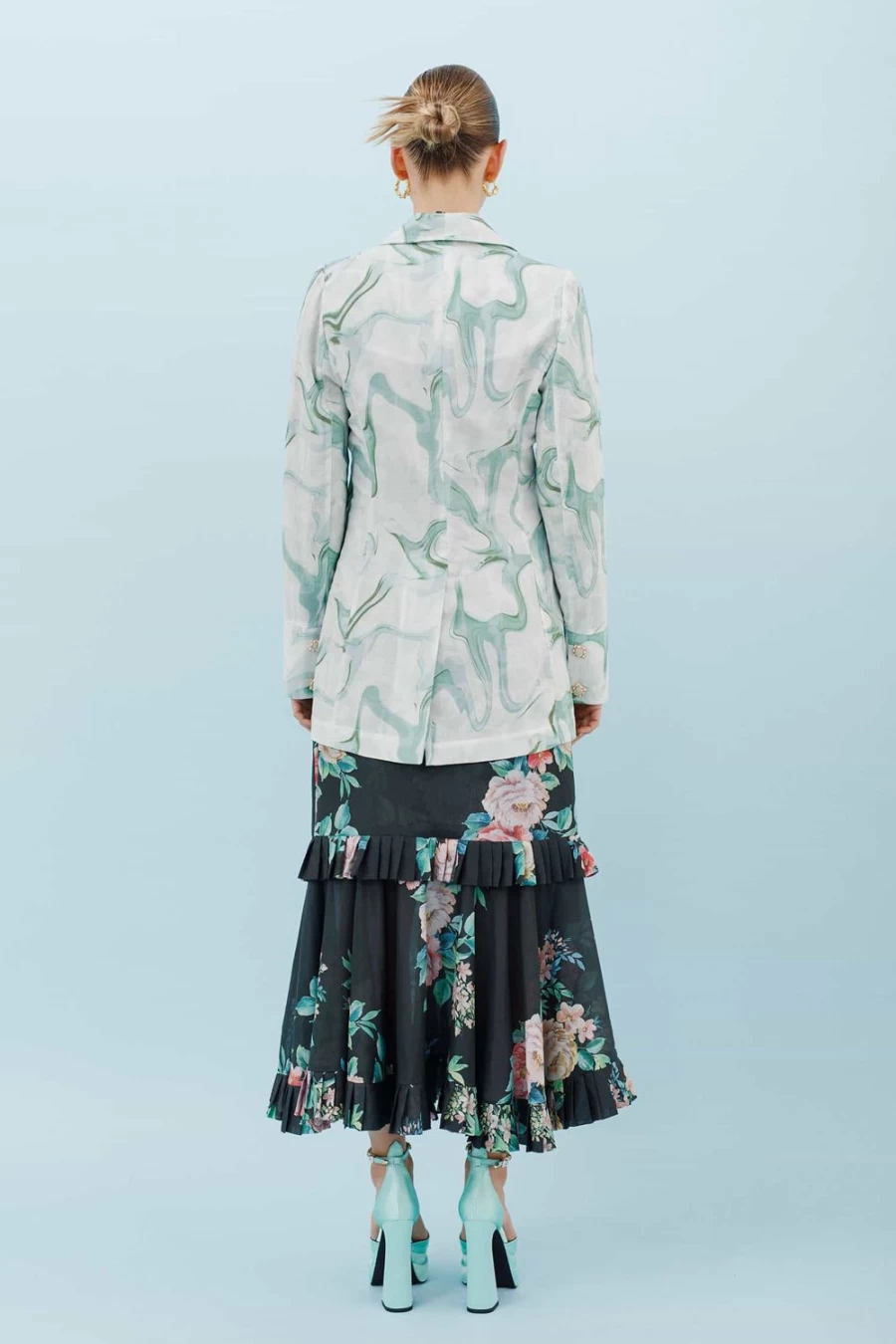 "Isla & White Nina Women's Fashion Collection | Stylish & Elegant Designs"