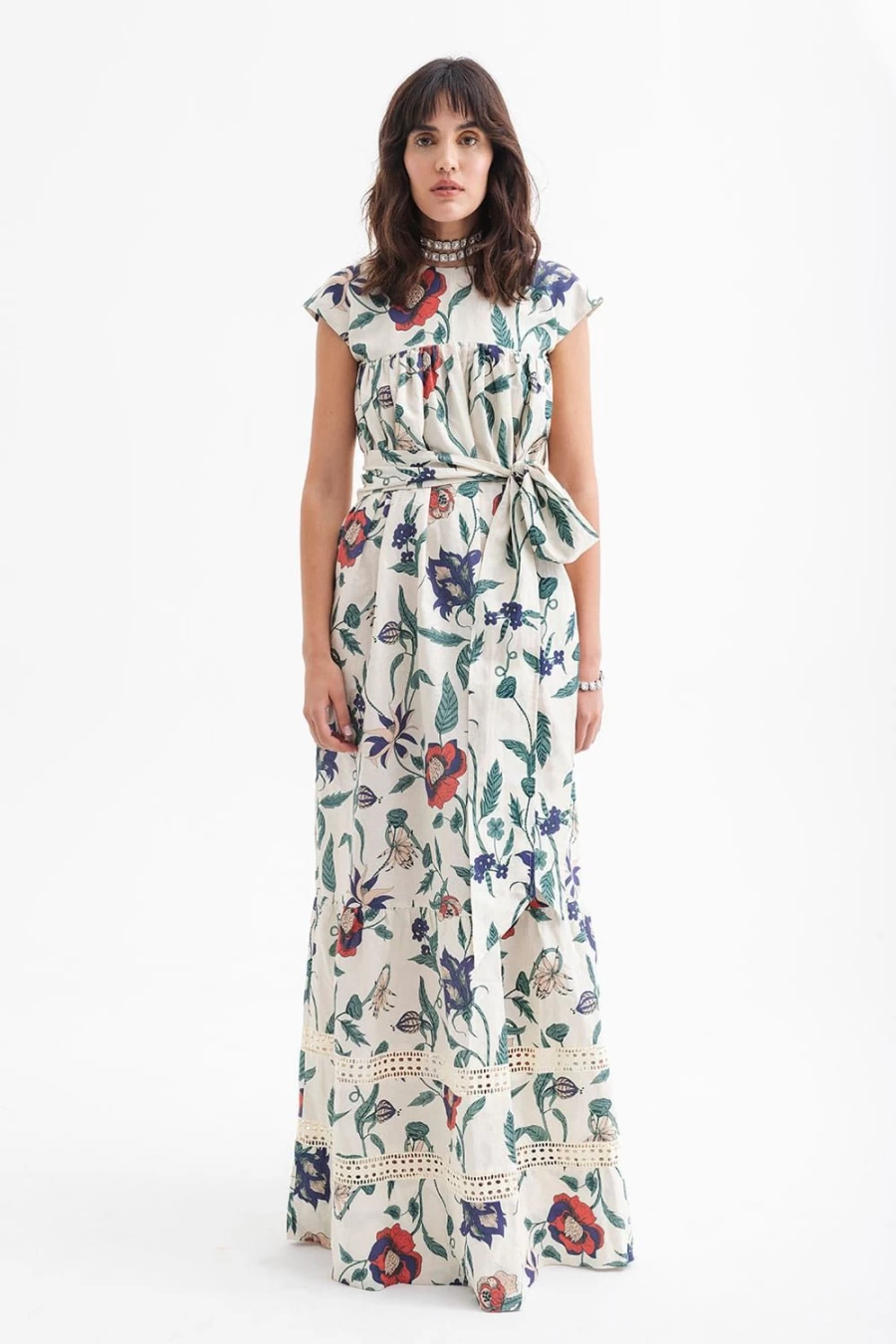 Isla & White Women's Catarina Dress - Elegant Flowy Summer Dress with V-Neck and Floral Print