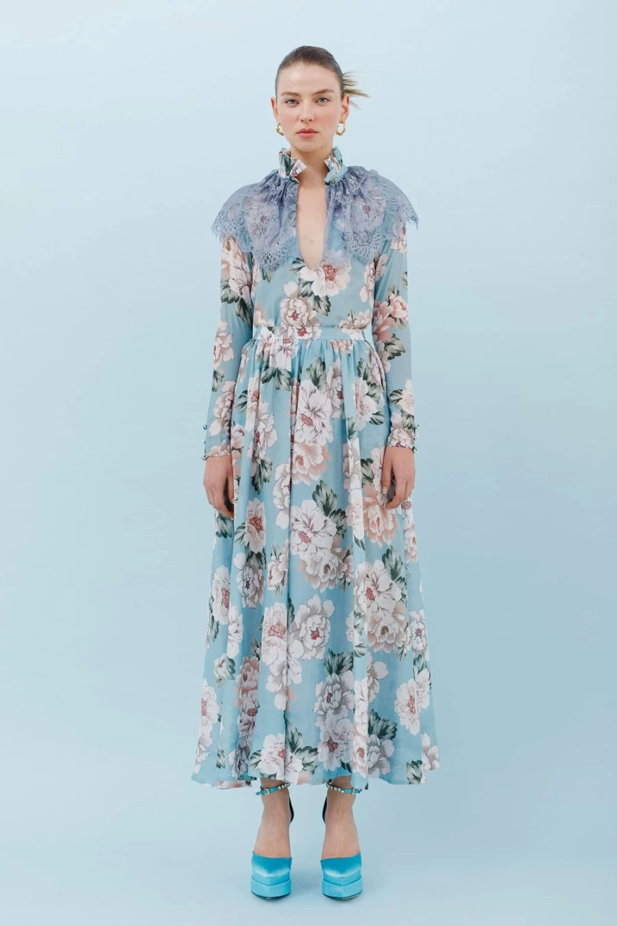 "Isla & White Delmira Women's Fashion Collection"