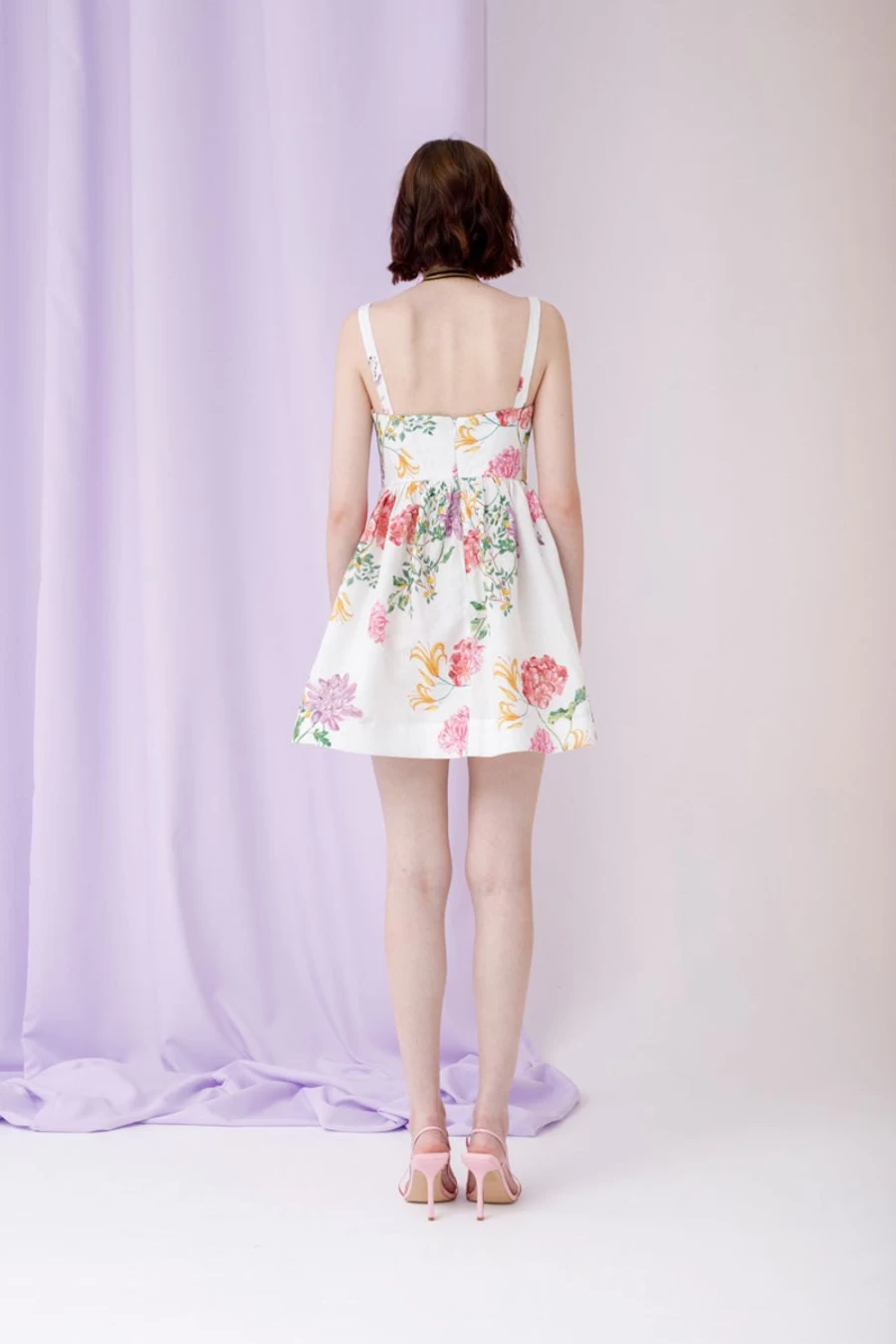 Isla & White Women's Emel Dress - Elegant and Stylish Fashion for Ladies
