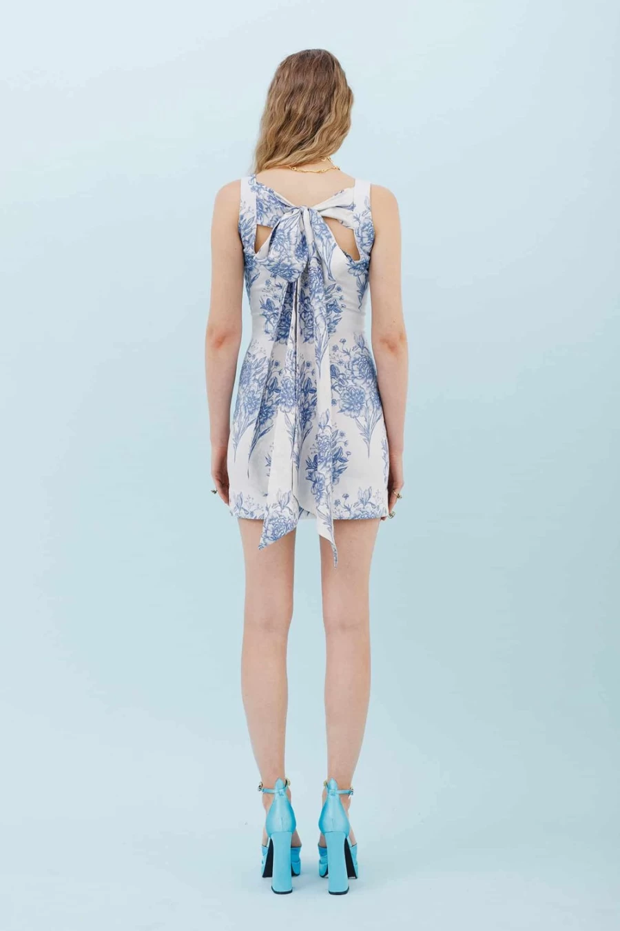 "Isla & White Amy Women's Fashion Collection"