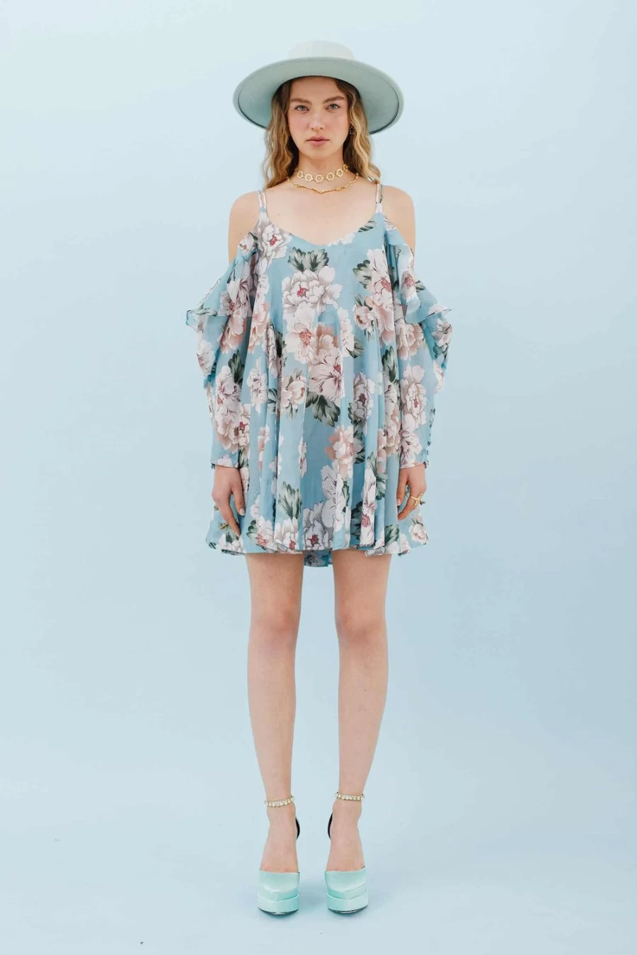 "Isla & White Marge Women's Fashion Collection"