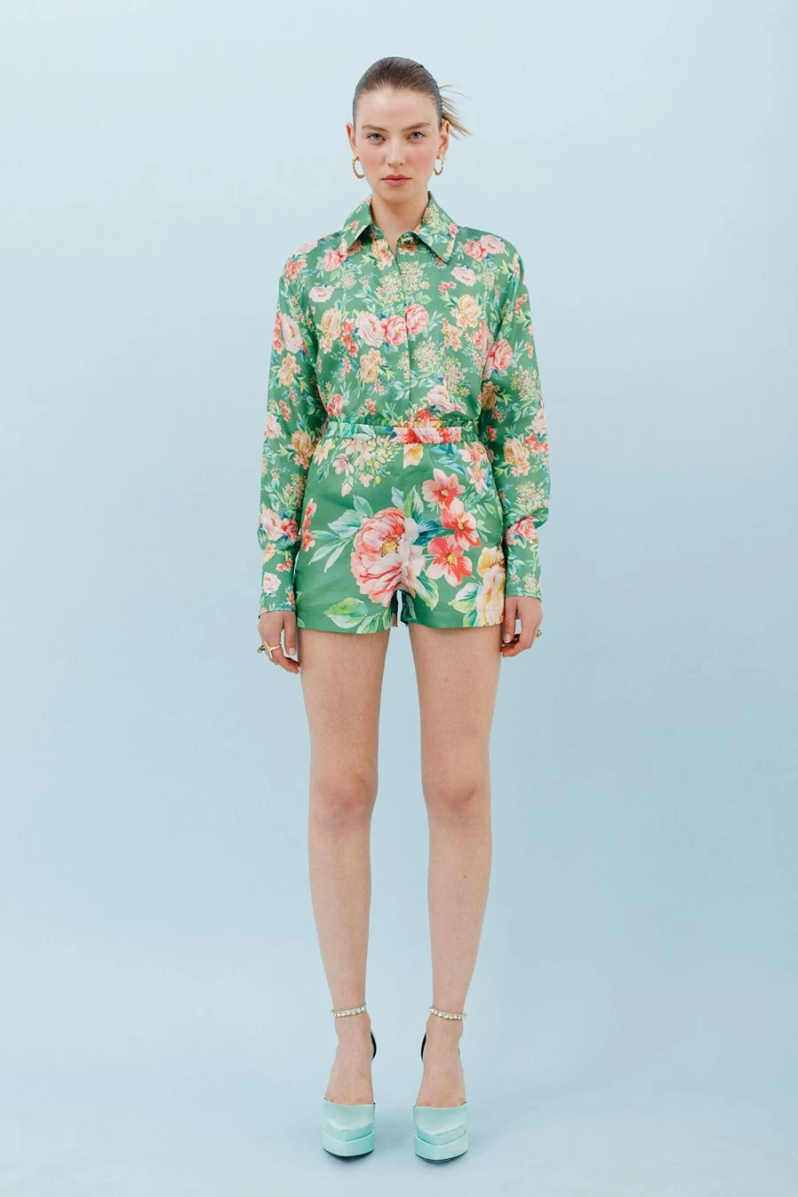 "Isla & White Maya Women's Fashion Collection – Stylish & Elegant Apparel"
