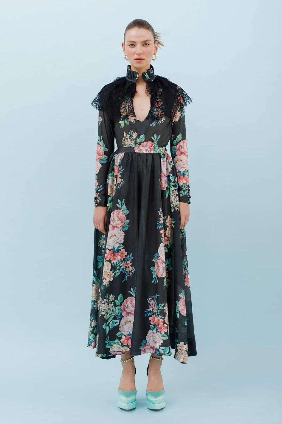 Isla & White Delmira Women's Fashion Collection - Stylish & Elegant Apparel